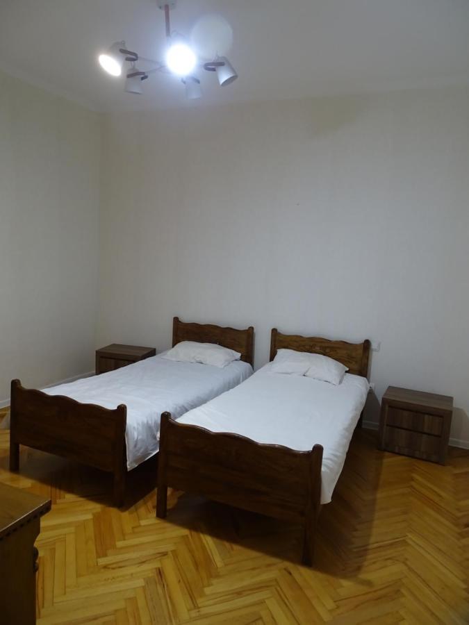 Vake Super Quiet And Comfy Apartment With A Yard Тбілісі Екстер'єр фото