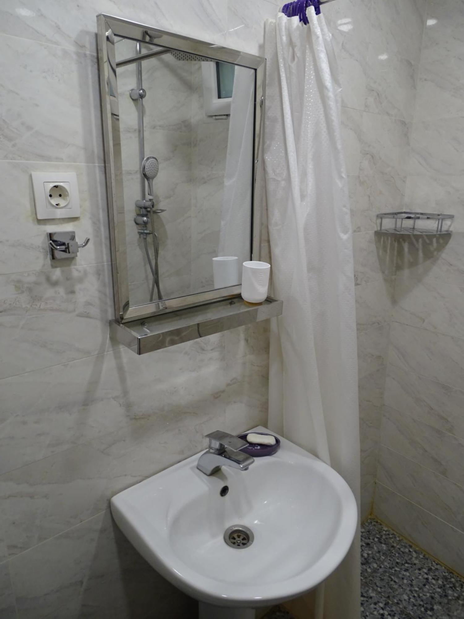 Vake Super Quiet And Comfy Apartment With A Yard Тбілісі Екстер'єр фото